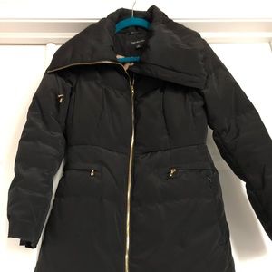 Black Jones New York quilted coat